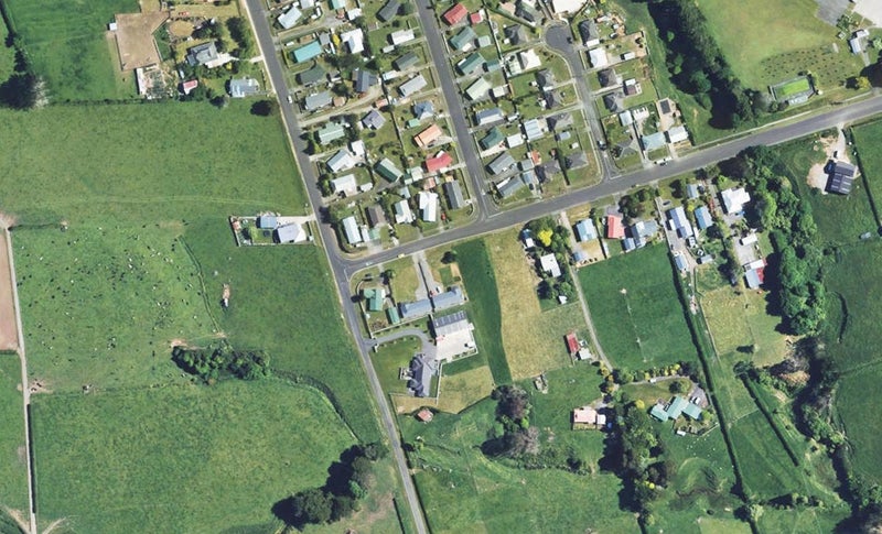 5 Warwick Road, Stratford - Carousel 1