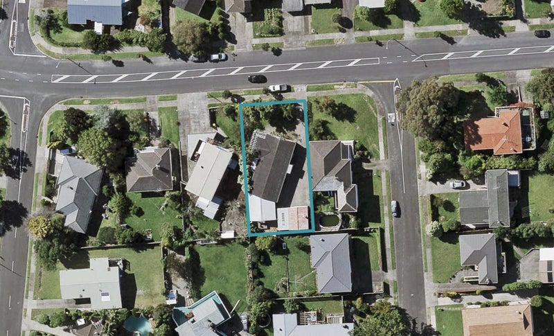 121C Reeves Road, Pakuranga Heights, Auckland - Carousel 1