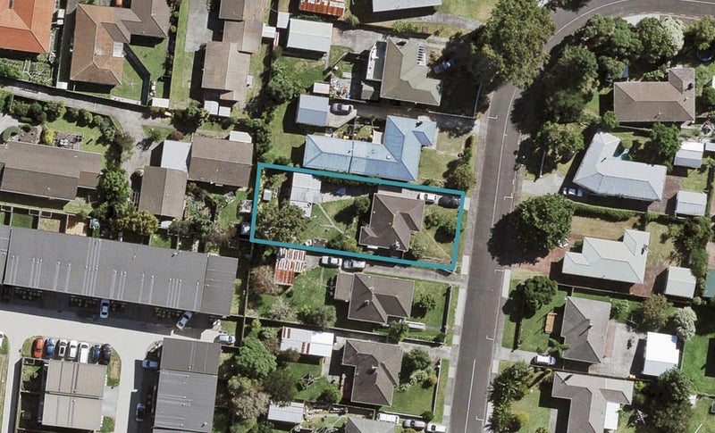 45 Te Kanawa Crescent, Henderson, Auckland - Carousel 1