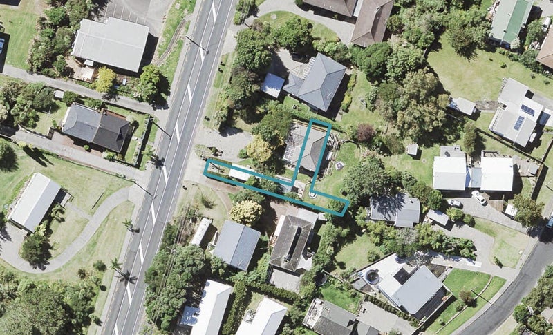 10 Pipi Place, Browns Bay, Auckland - Carousel 1