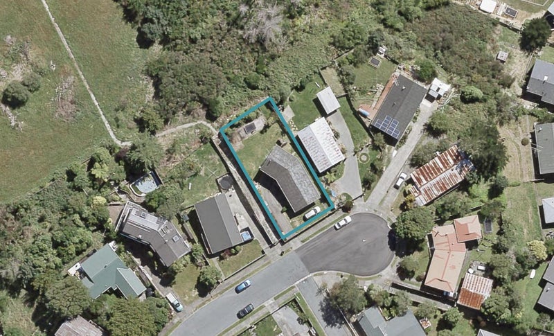 51 Aniseed Grove, Timberlea, Upper Hutt - Carousel 1