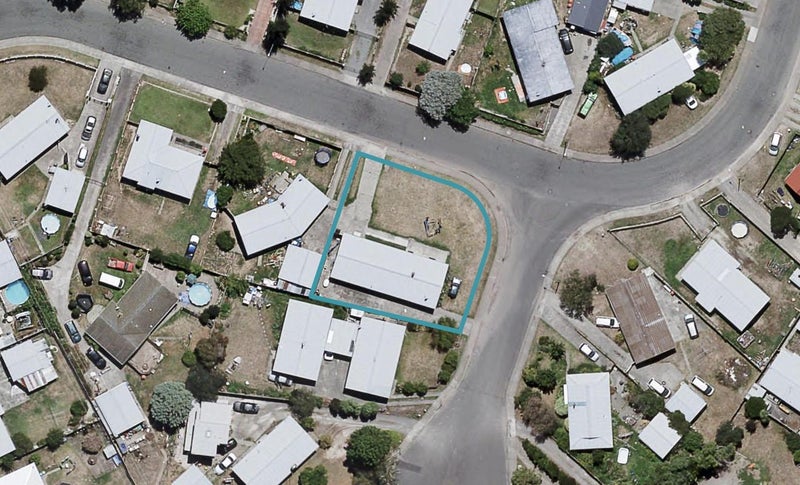 2 Lander Place, Flaxmere, Hastings - Carousel 1