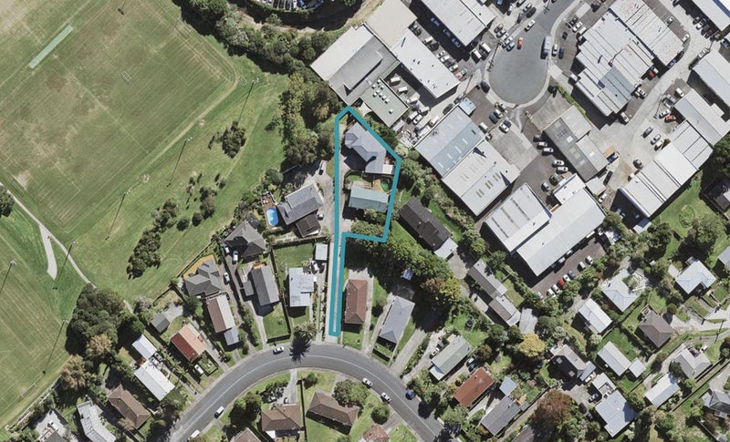 2/37 Velma Road, Hillcrest, Auckland - Carousel 1