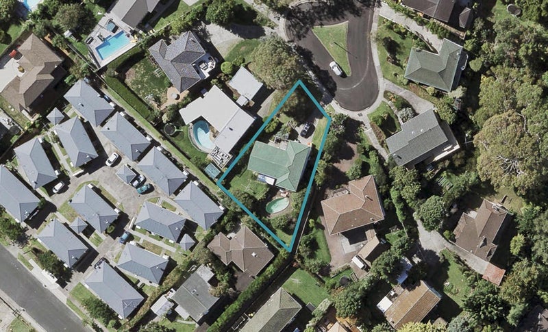 9 Anakiwa Place, Milford, Auckland - Carousel 1