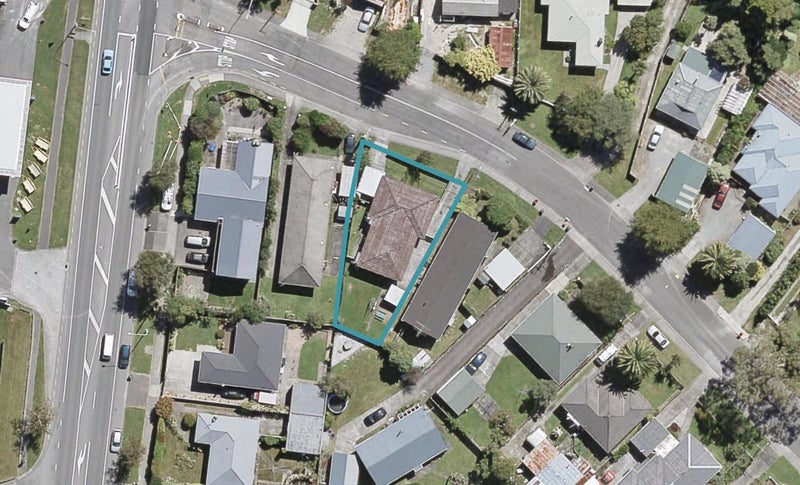 2/6 MOERAKI RD, Maoribank, Upper Hutt - Carousel 1