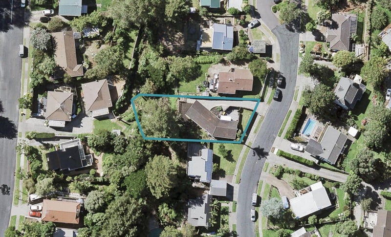 64 Robbies Road, Shelly Park, Auckland - Carousel 1