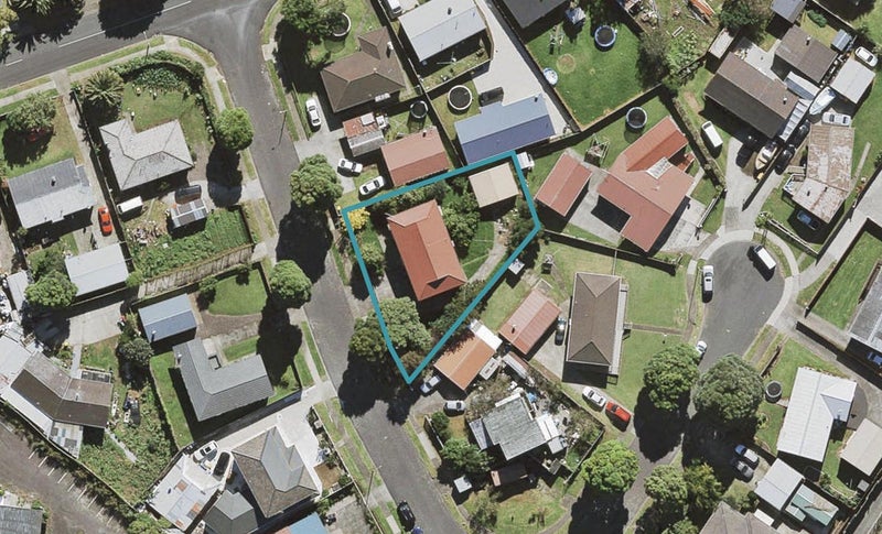 4 Avro Place, Mangere, Auckland - Carousel 1
