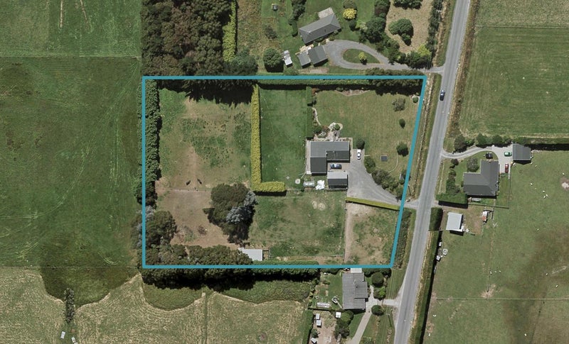 319 Chesney Street, Clifton, Invercargill - Carousel 1