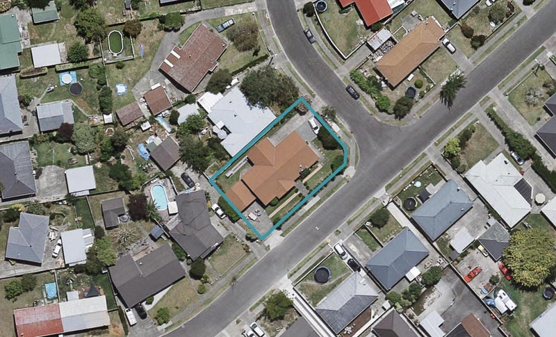 28 Merton Crescent, Pirimai, Napier - Carousel 1