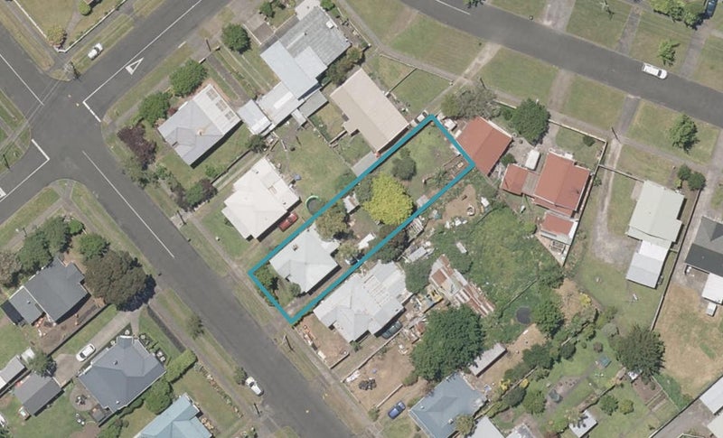 43 Jellicoe Street, Whanganui East, Whanganui - Carousel 1