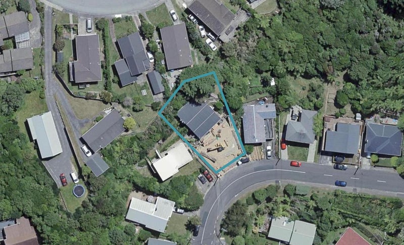 2/69 Fox Street, Ngaio, Wellington - Carousel 1