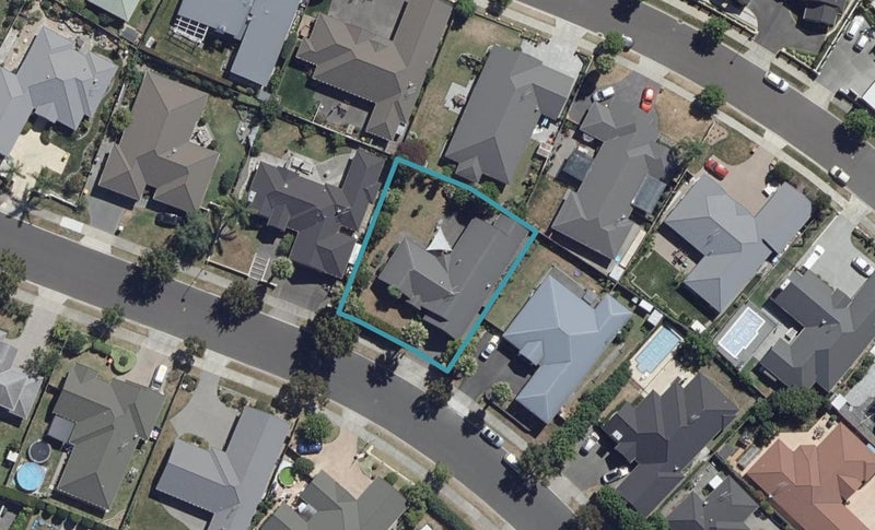 69 Huntington Drive, Huntington, Hamilton - Carousel 1