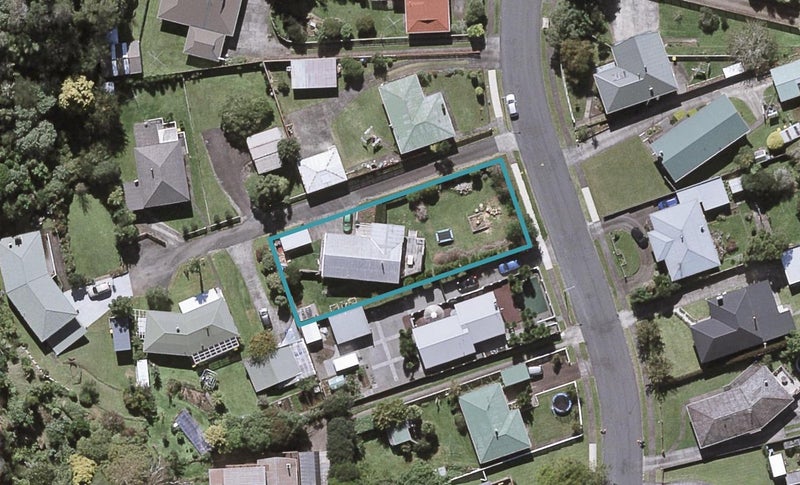 11 Thames Street, Welbourn, New Plymouth - Carousel 1