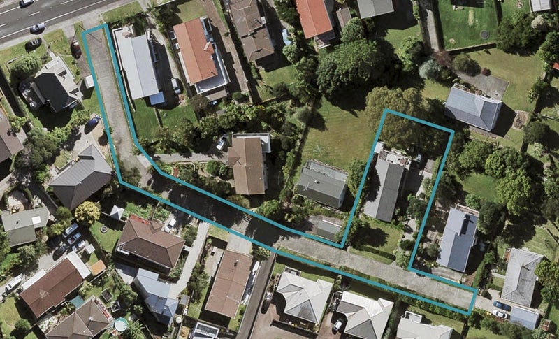 11 Trias Road, Totara Vale, Auckland - Carousel 1