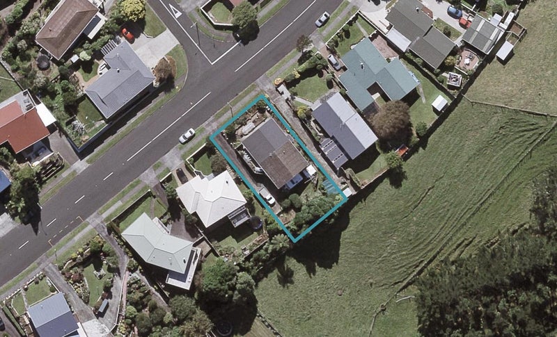 169 Govett Avenue, Frankleigh Park, New Plymouth - Carousel 1