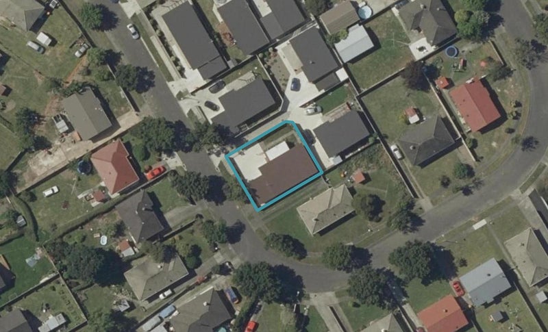 44 Exeter Crescent, Takaro, Palmerston North - Carousel 1