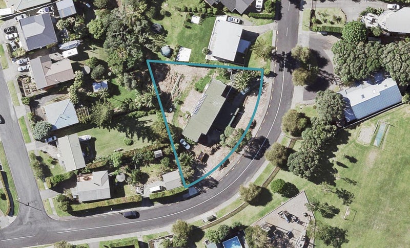 56 Craig Road, Maraetai, Auckland - Carousel 1