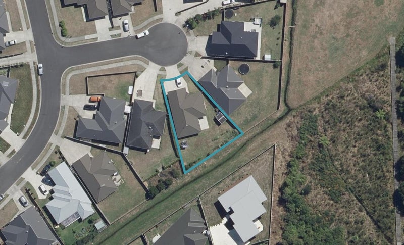 6 Beckham Close, Grandview Heights, Hamilton - Carousel 1