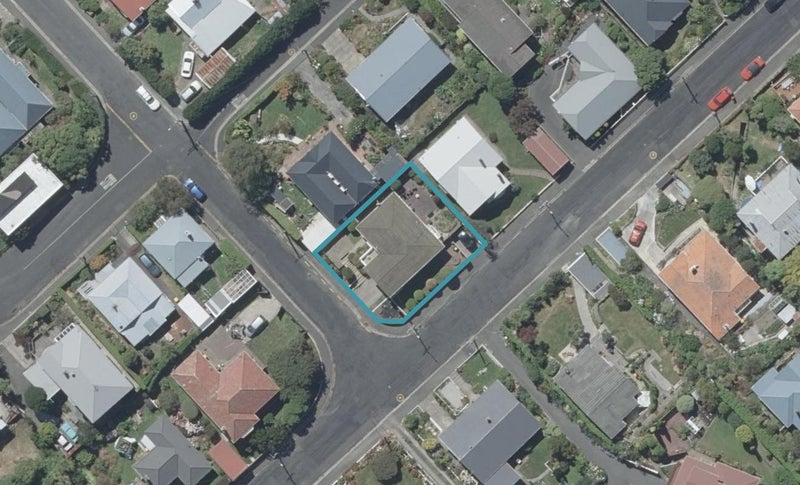 45 Evans Street, Opoho, Dunedin - Carousel 1