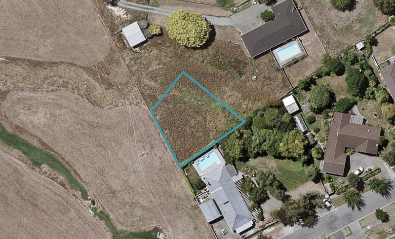 31 Selby Lane, HAVELOCK NORTH - Carousel 1