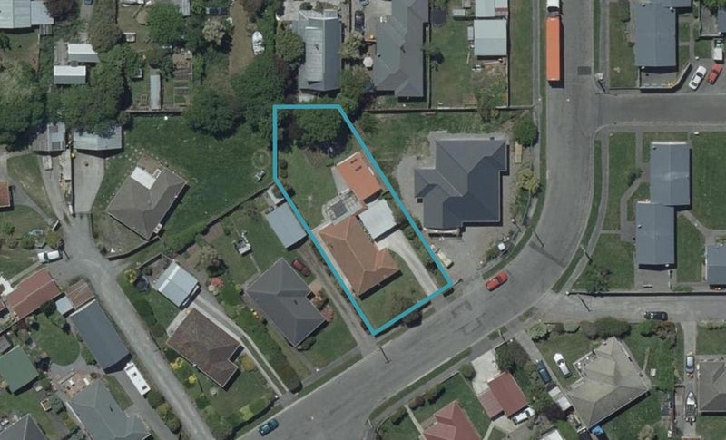 27 Wildwood Avenue, Wainoni, Christchurch - Carousel 1