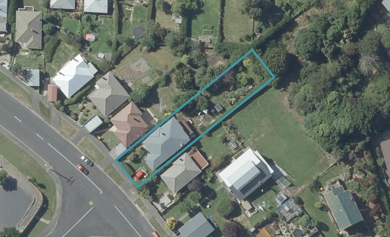 27 Riselaw Road, Calton Hill, Dunedin - Carousel 1