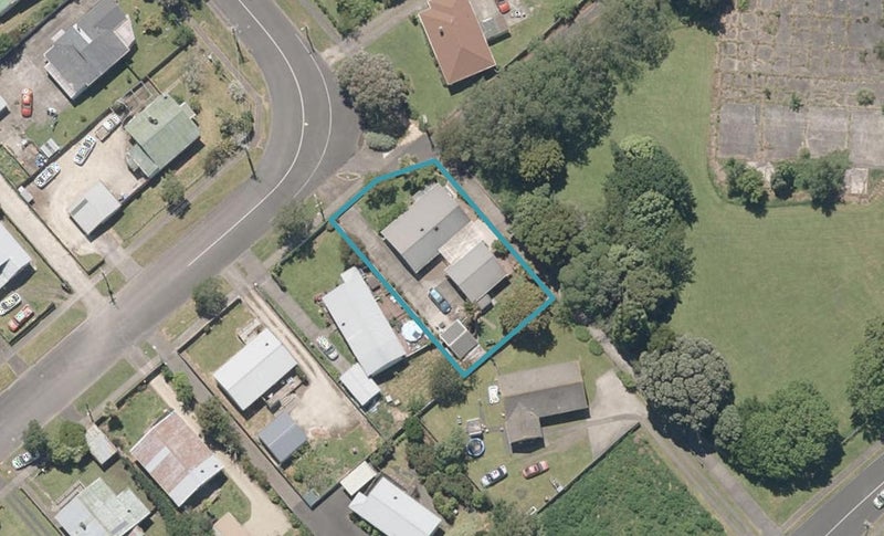 48 Kitchener Street, Whanganui East, Whanganui - Carousel 1