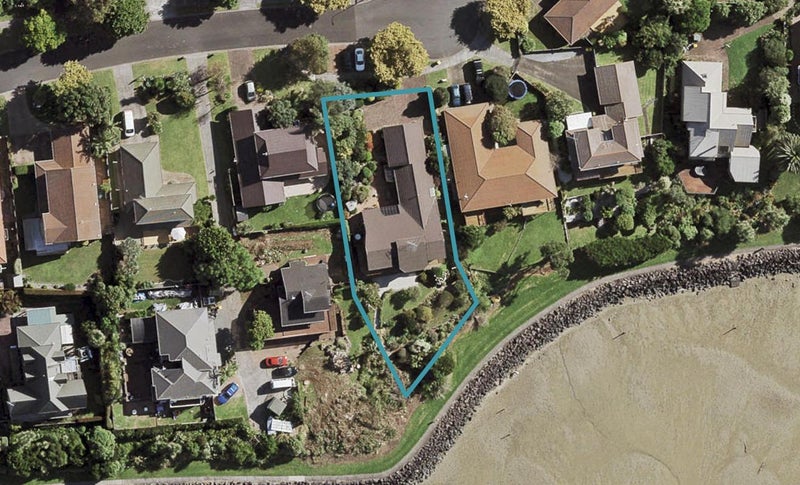 29 Cumbrian Place, Conifer Grove, Takanini - Carousel 1