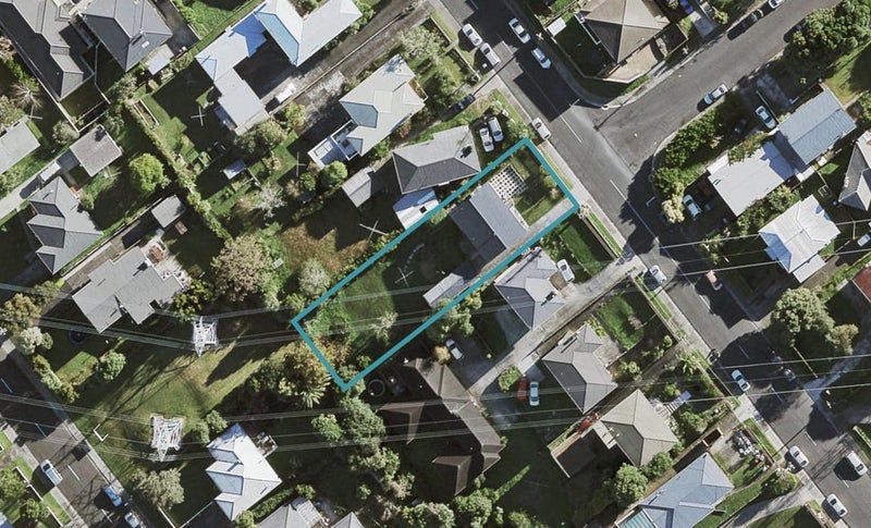 44 Ellis Avenue, Mount Roskill, Auckland - Carousel 1