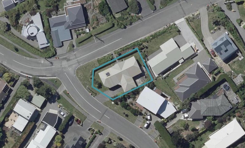 2 Belleview Terrace, Mount Pleasant, Christchurch - Carousel 1