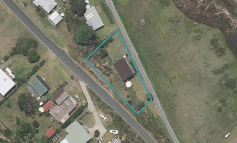 15 Lincoln Street, Mangawhai Heads, Mangawhai - Carousel 1