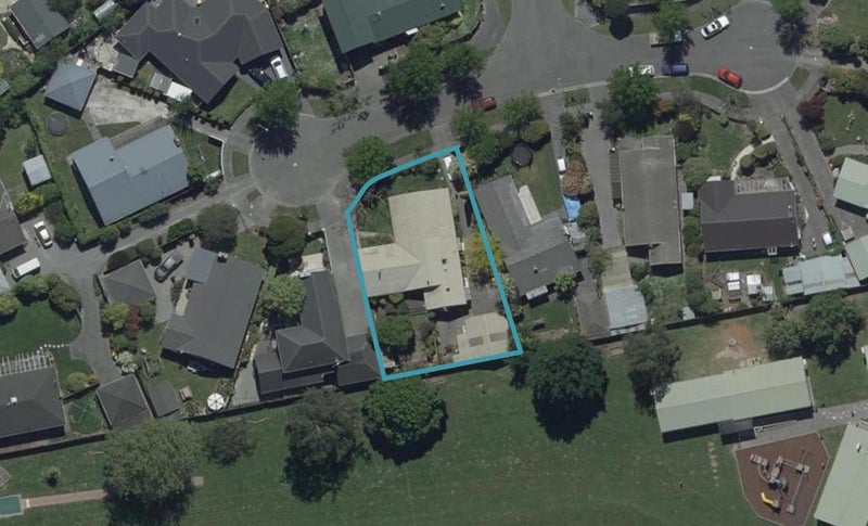 20 Seagrave Place, Ilam, Christchurch - Carousel 1