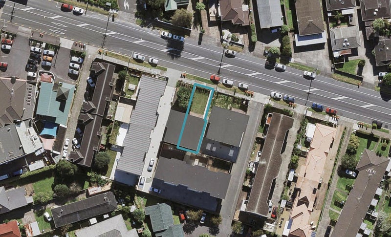 2/0 Mount Smart Road, Onehunga, Auckland - Carousel 1