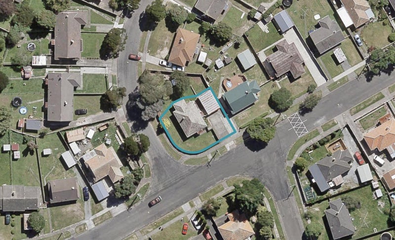 13 Churton Crescent, Taita, Lower Hutt - Carousel 1