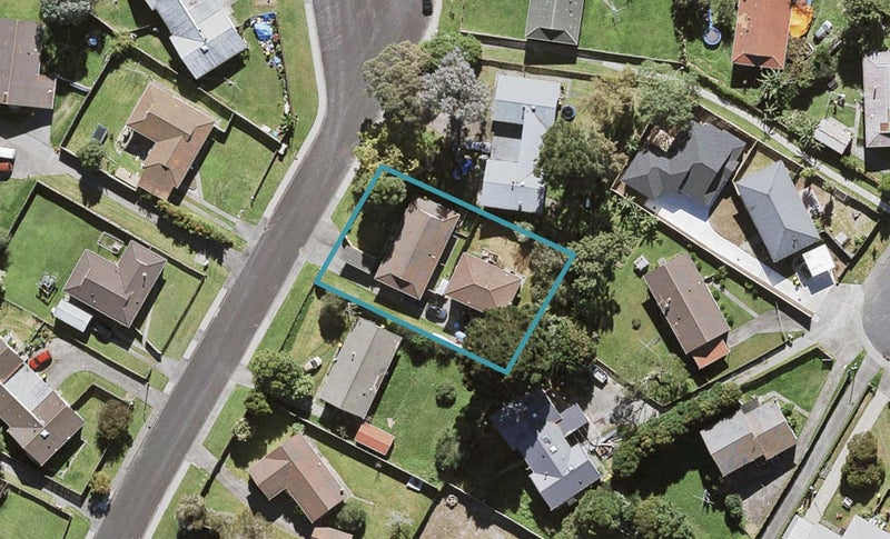 21 Brougham Place, West Harbour, Auckland - Carousel 1