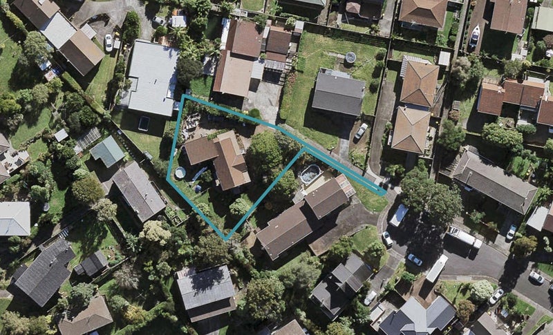 60 Edgeworth Road, Glenfield, Auckland - Carousel 1