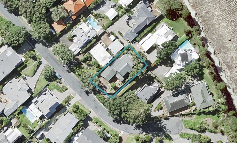 46 Whitby Crescent, Mairangi Bay, Auckland - Carousel 1