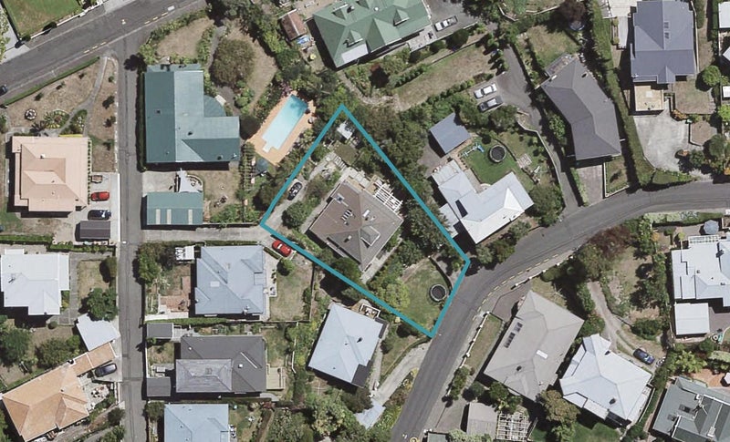 2A Cobden Lane, Bluff Hill, Napier - Carousel 1