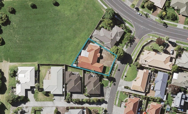 3 Bard Place, Golflands, Auckland - Carousel 1