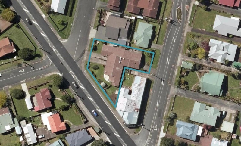 2 Zealandia Street, Kensington, Whangārei - Carousel 1
