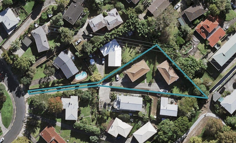 2/17 Ramillies Place, Glenfield, Auckland - Carousel 1