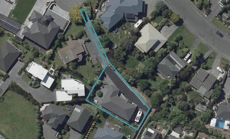 3 Clovelly Place, Westmorland, Christchurch - Carousel 1