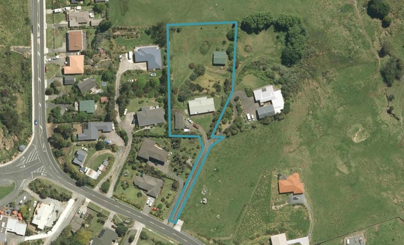 2117 Whangarei Heads Road, Whangarei - Carousel 1