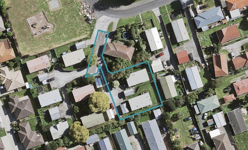 1/8 Clarice Place, Takanini, Auckland - Carousel 1