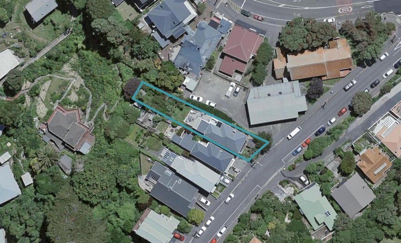 12 Saint Michaels Crescent, Kelburn, Wellington - Carousel 1