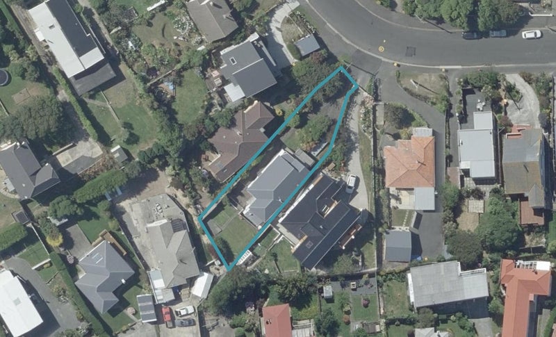 33 Earls Road, Saint Clair, Dunedin - Carousel 1
