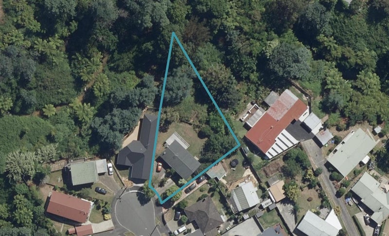 20 Richan Street, Glenview, Hamilton - Carousel 1