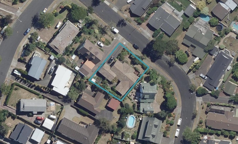6 Ngaio Place, Pukete, Hamilton - Carousel 1