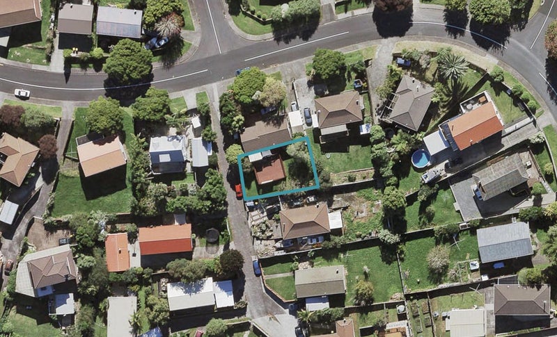 33A Rehia Road, Massey, Auckland - Carousel 1