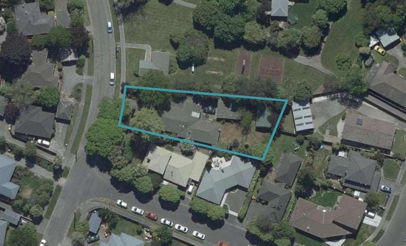 16 Pinehurst Crescent, Russley, Christchurch - Carousel 1